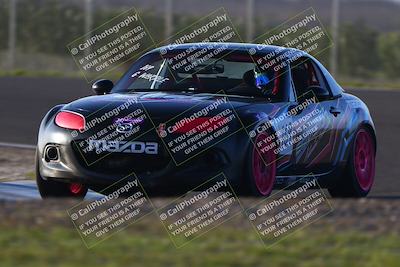 media/Jan-18-2026-CalClub SCCA (Sun) [[8bc6468723]]/Group 7 Race/Turn 1/